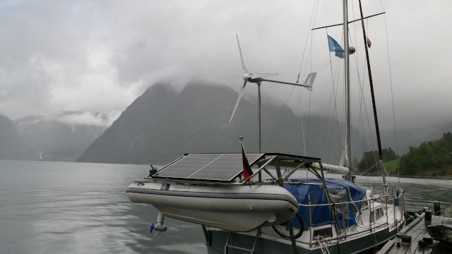 Tiefe Wolken am Hardangerfjord